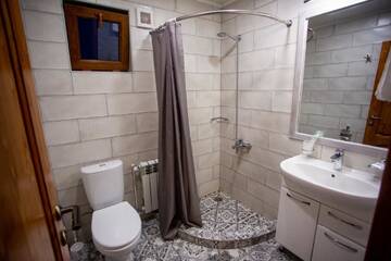 Фото номера Семейный номер Отели типа «постель и завтрак» MagHay B&amp;B г. Ванадзор 2